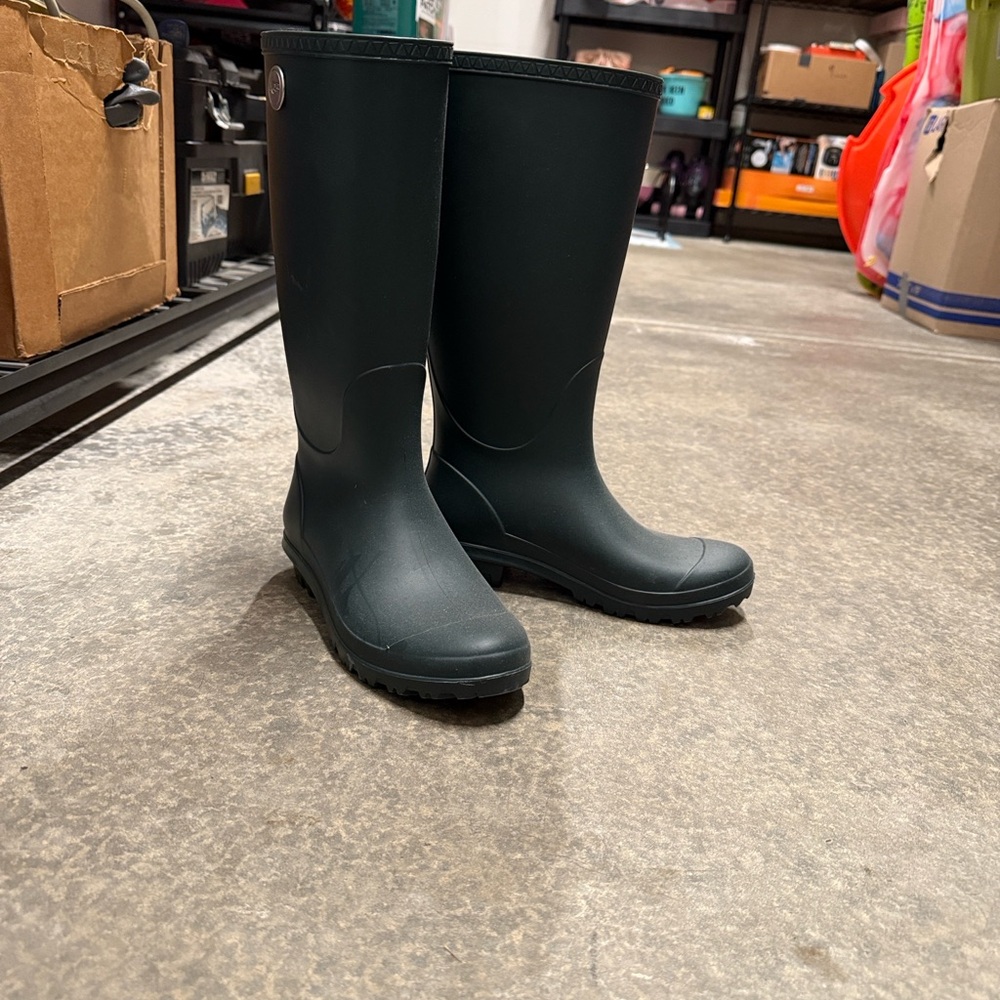 UGG Dark Green Rain Boots size 6